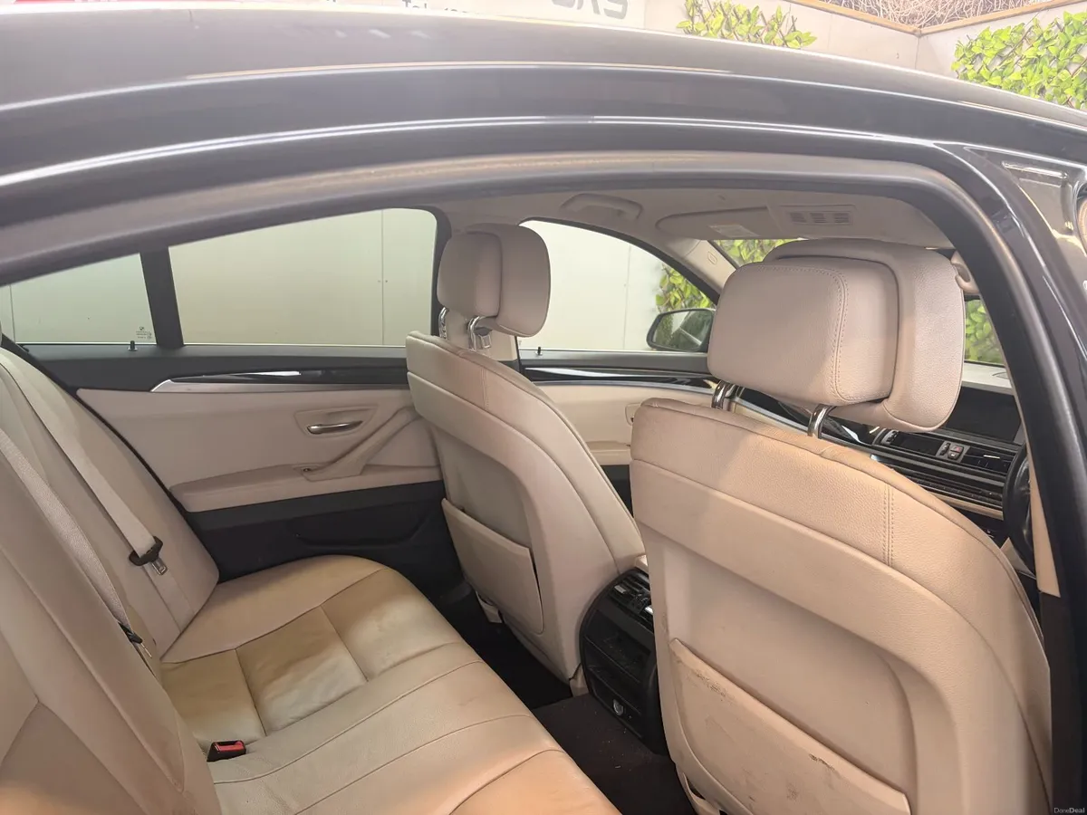 BMW 5-Series 2013 - Image 2
