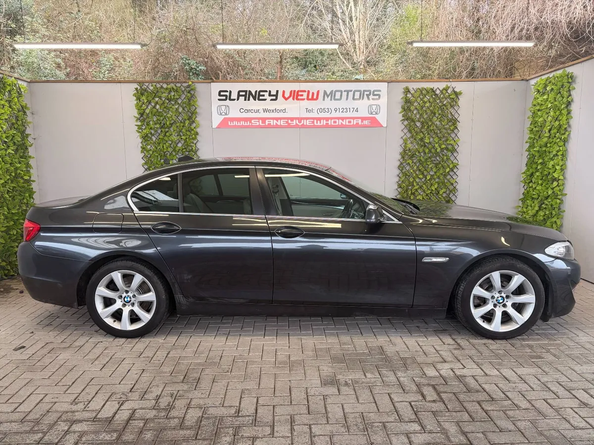 BMW 5-Series 2013 - Image 1