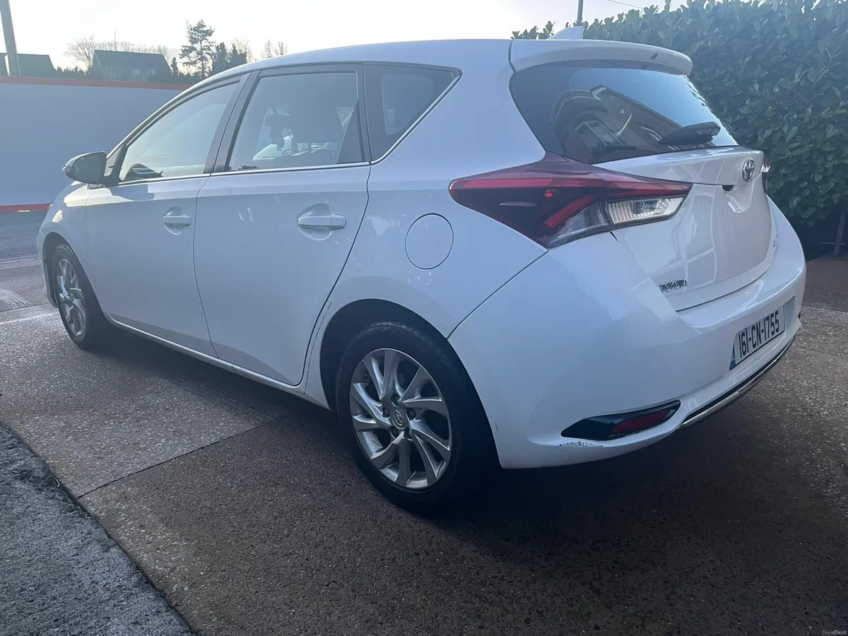 161 Toyota Auris 1.2T Icon - Image 4