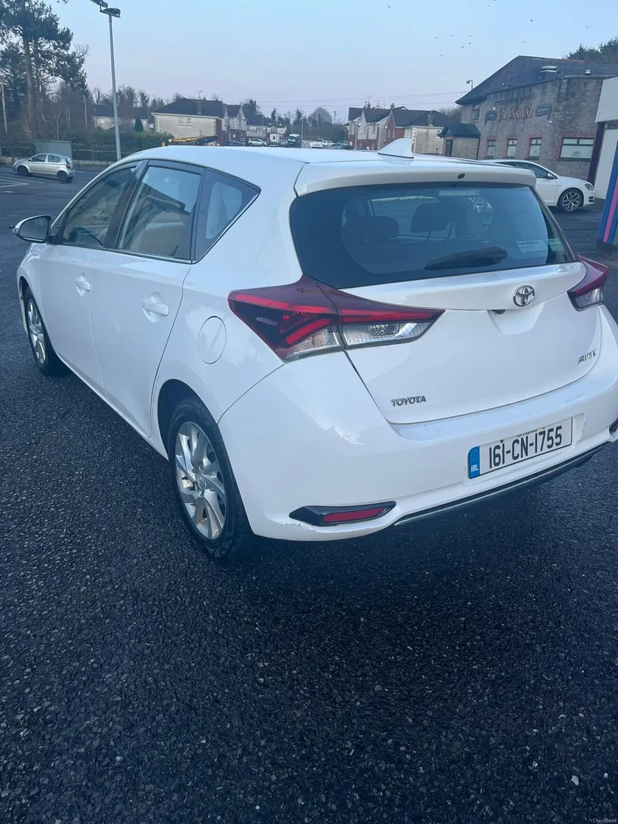 161 Toyota Auris 1.2T Icon - Image 5