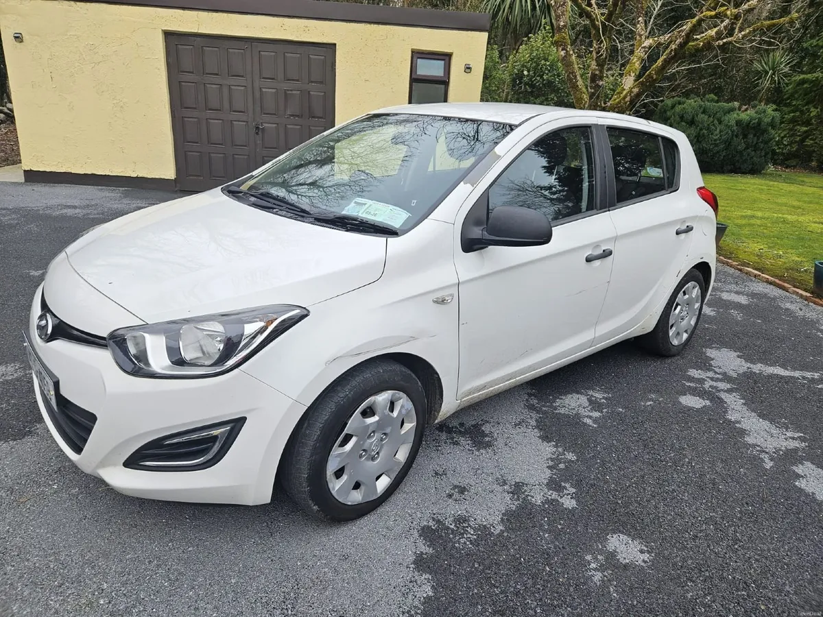 Hyundai i20 LOW MILEAGE 88K km - Image 4