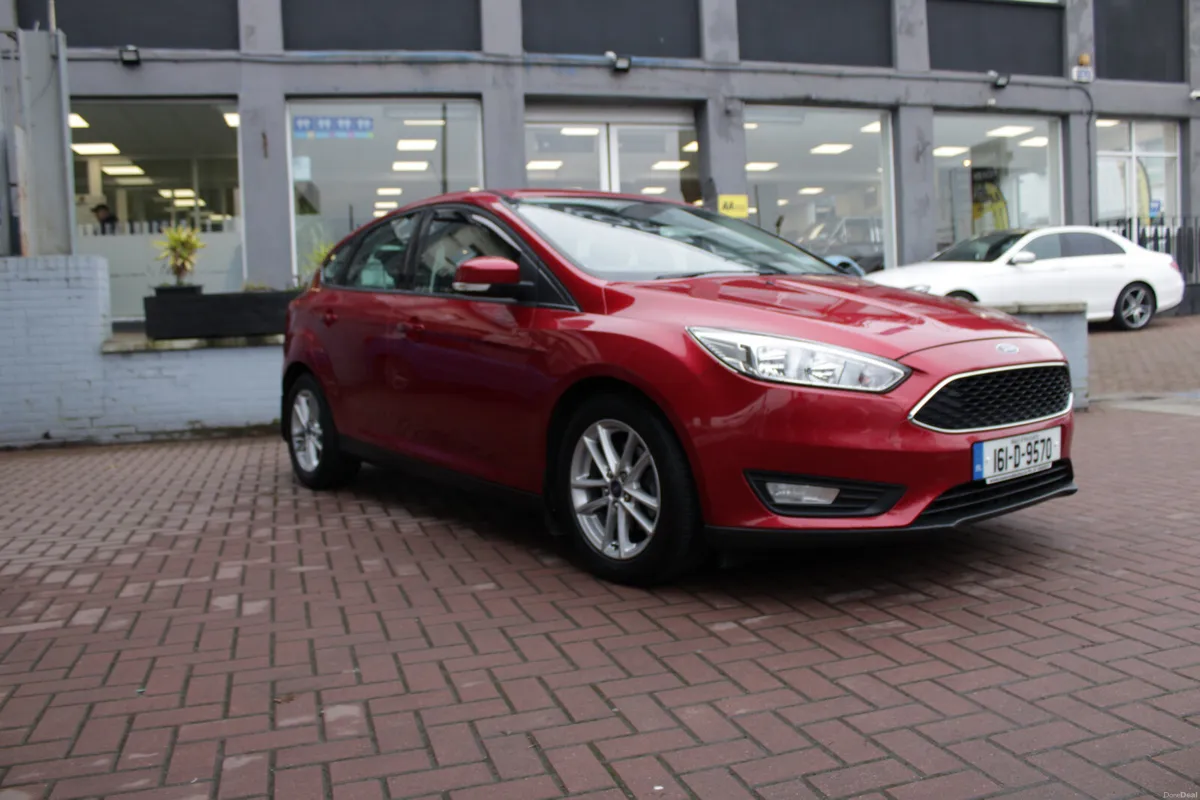 Ford Focus 2016 RED - Image 1