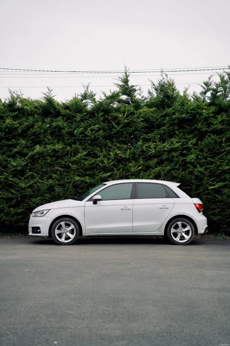 🌟 Audi A1 1.0 TFSI 5dr 2016🌟 - Image 2