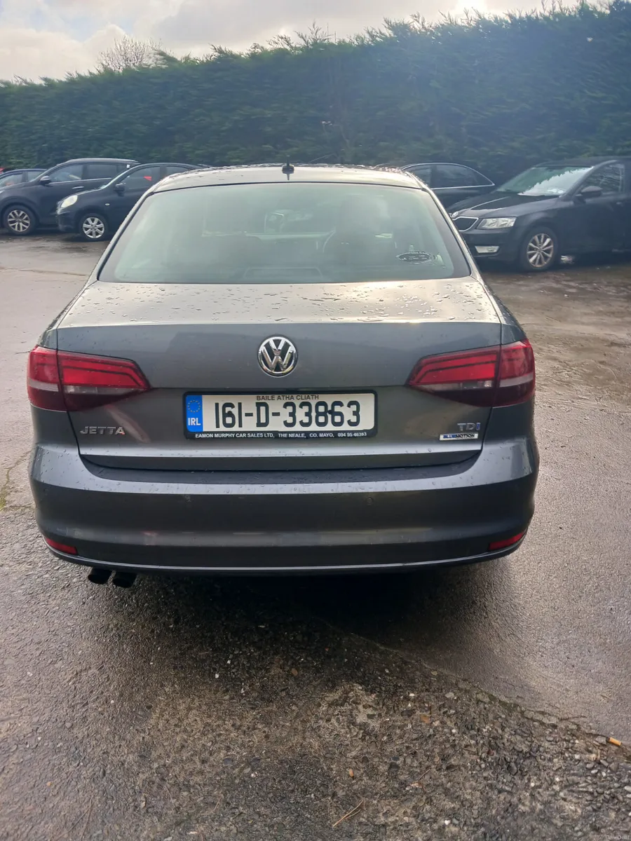Volkswagen Jetta 2016 2.0 TDI - Image 4