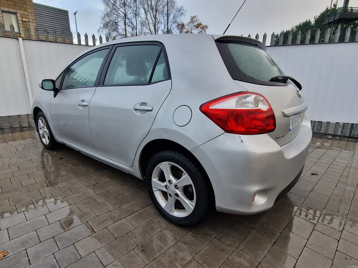 Toyota Auris 2010 **READ ADD ** - Image 3