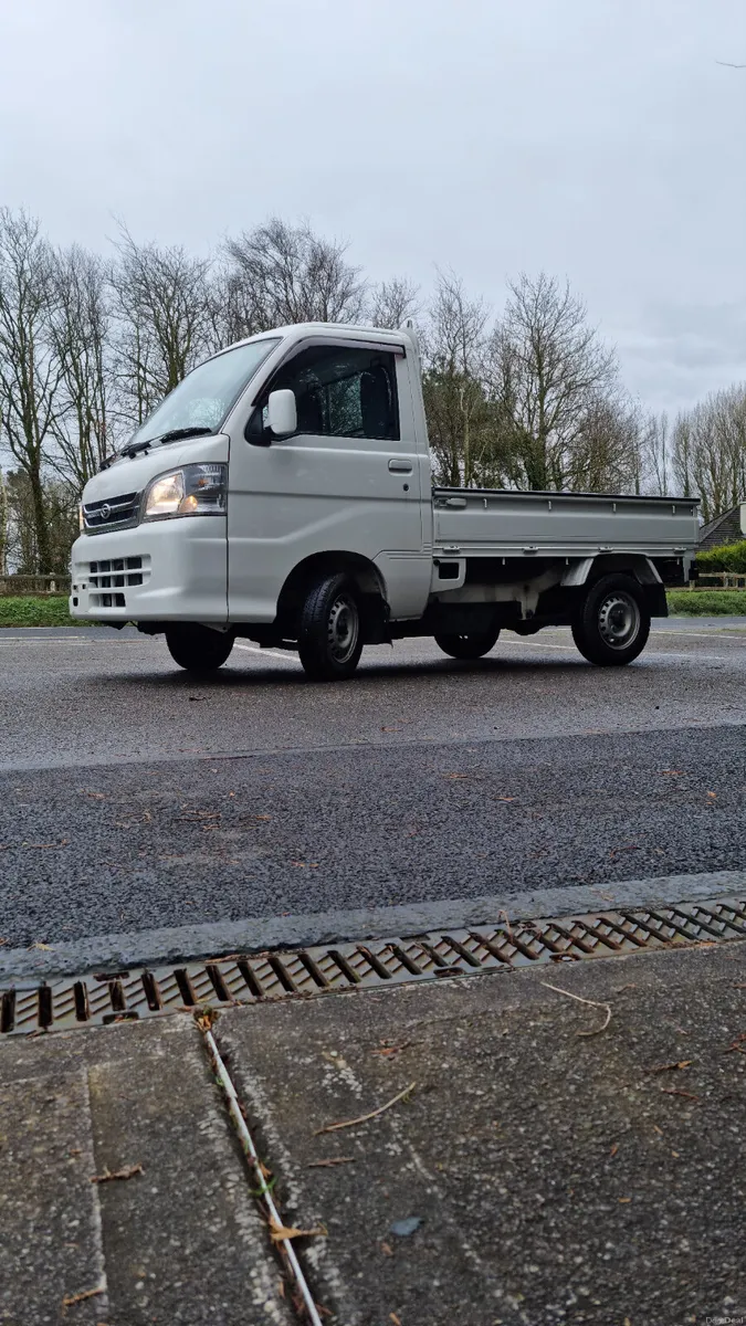 Daihatsu Hijet 2014 4WD - Image 4