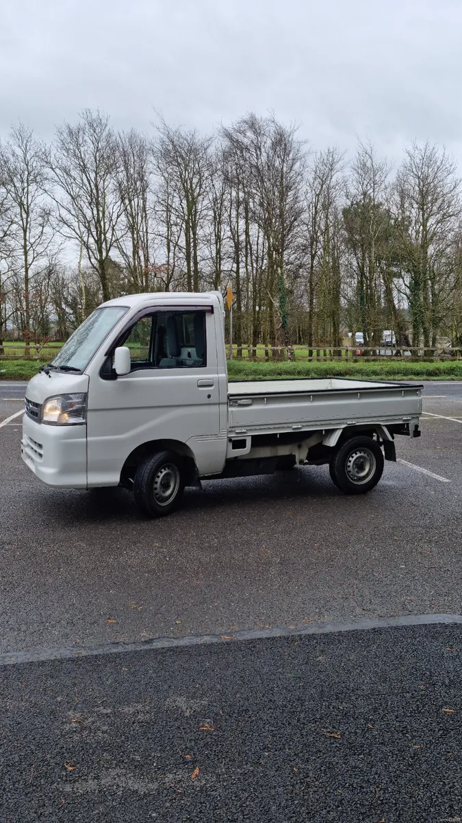 Daihatsu Hijet 2014 4WD - Image 6
