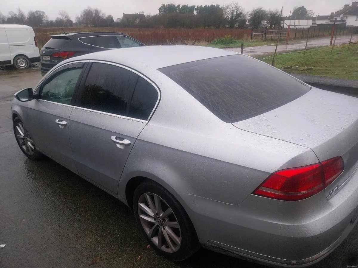 Volkswagon passat - Image 2