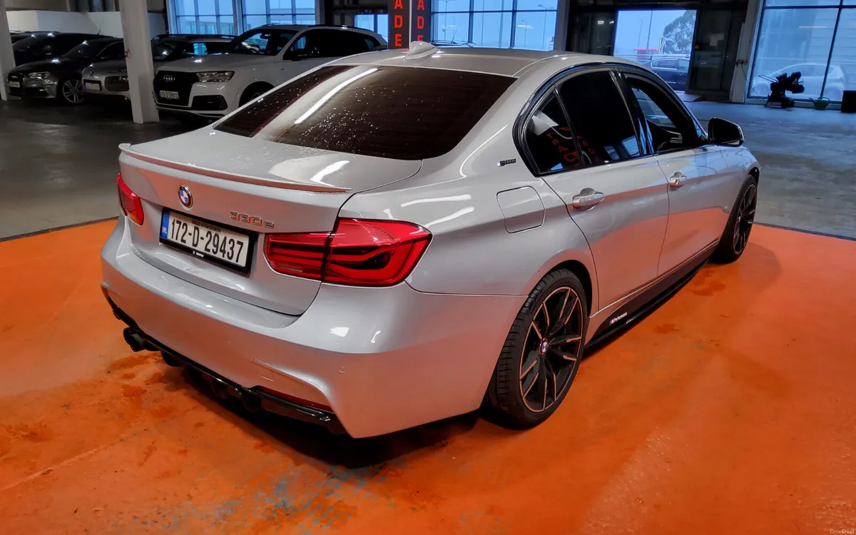 BMW 3-Series 2017 - Image 4