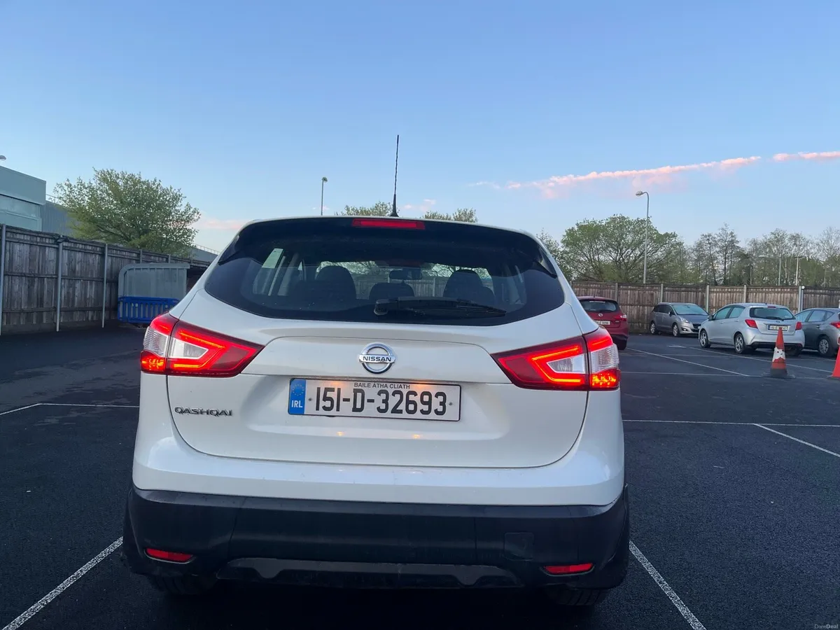 Nissan Qashqai pearl white 1.6 diesel⛽️ - Image 4