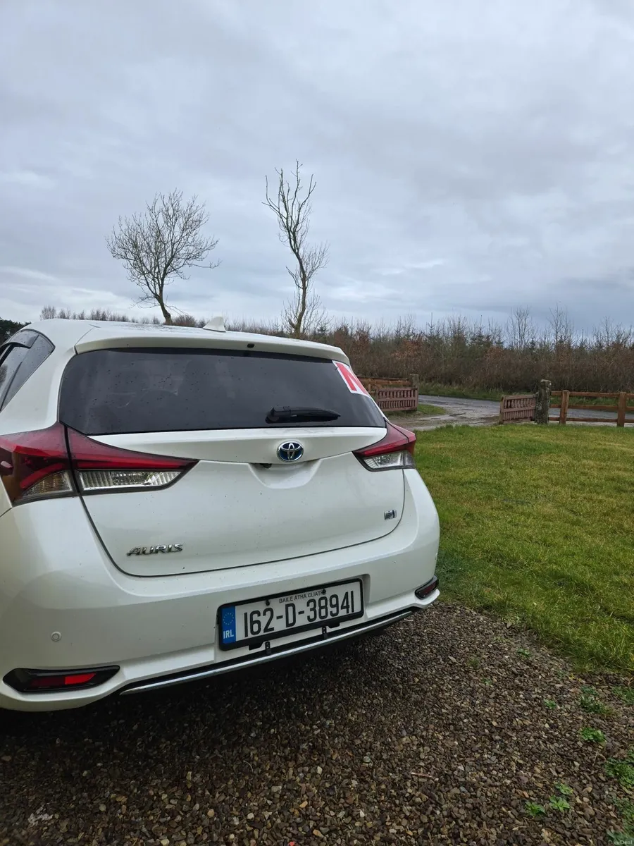 Toyota Auris 2016 - Image 3