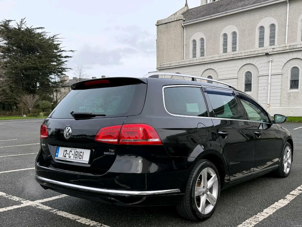 VW PASSAT, Automatic - Image 4