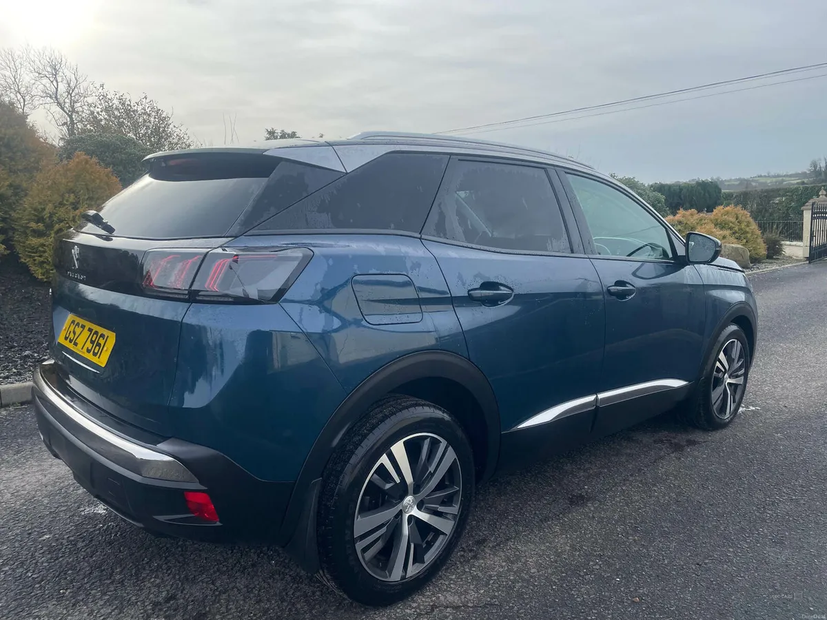 Peugeot 3008 DIESEL ESTATE - Image 2