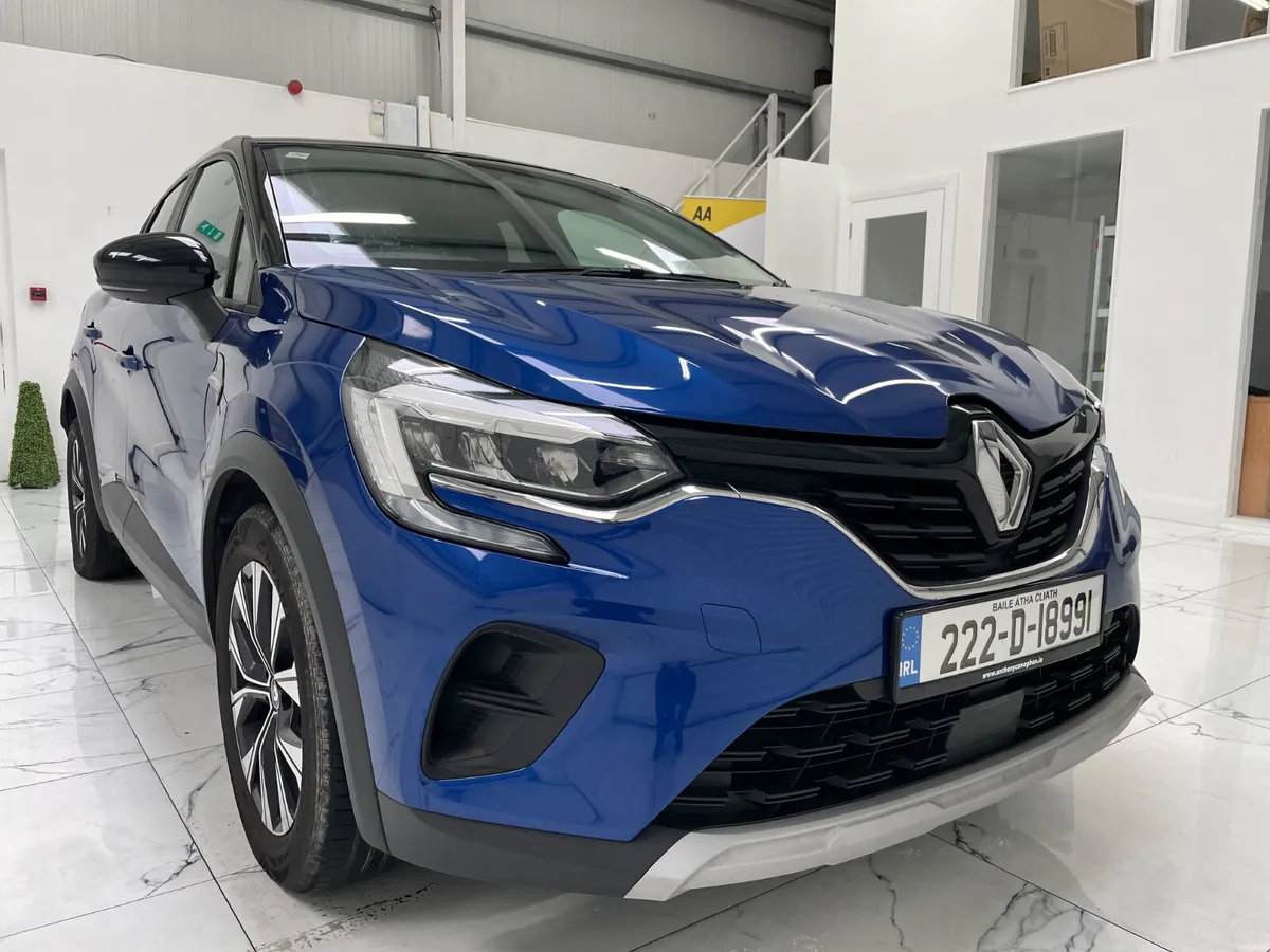 Renault Captur 2022 - Image 1
