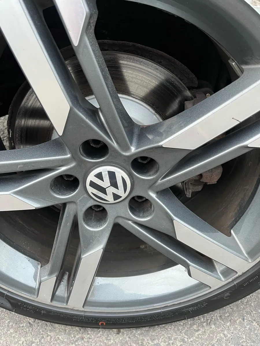Vw Passat 2.0 tdi 150 bhp  2015 - Image 4
