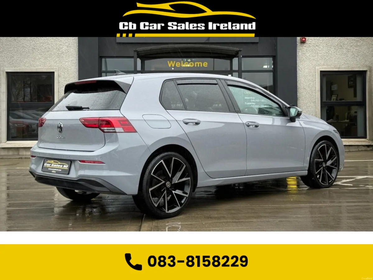 Volkswagen Golf 2.0 TDI Life Hatchback 5dr Diesel - Image 3