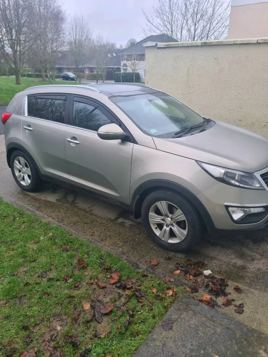 Selling a Kia sportage - Image 1