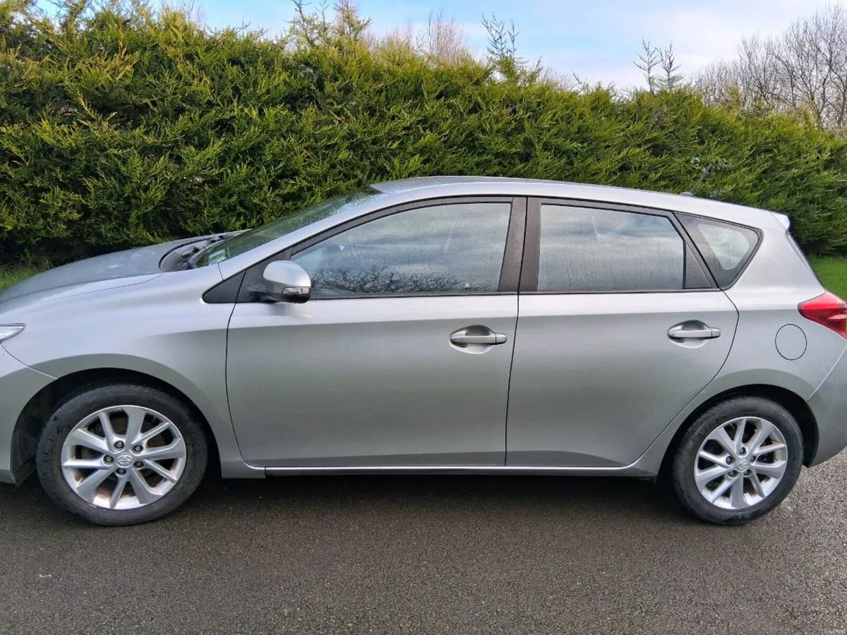 2014 Toyota auris aura only 177k nct tax f.s.h - Image 4