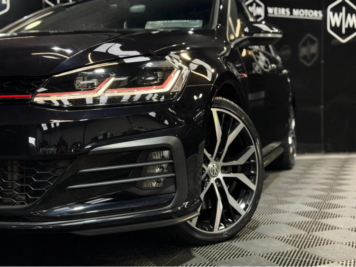 Volkswagen Golf GTI PERFORMANCE 2.0TSI DSG 245BHP - Image 3