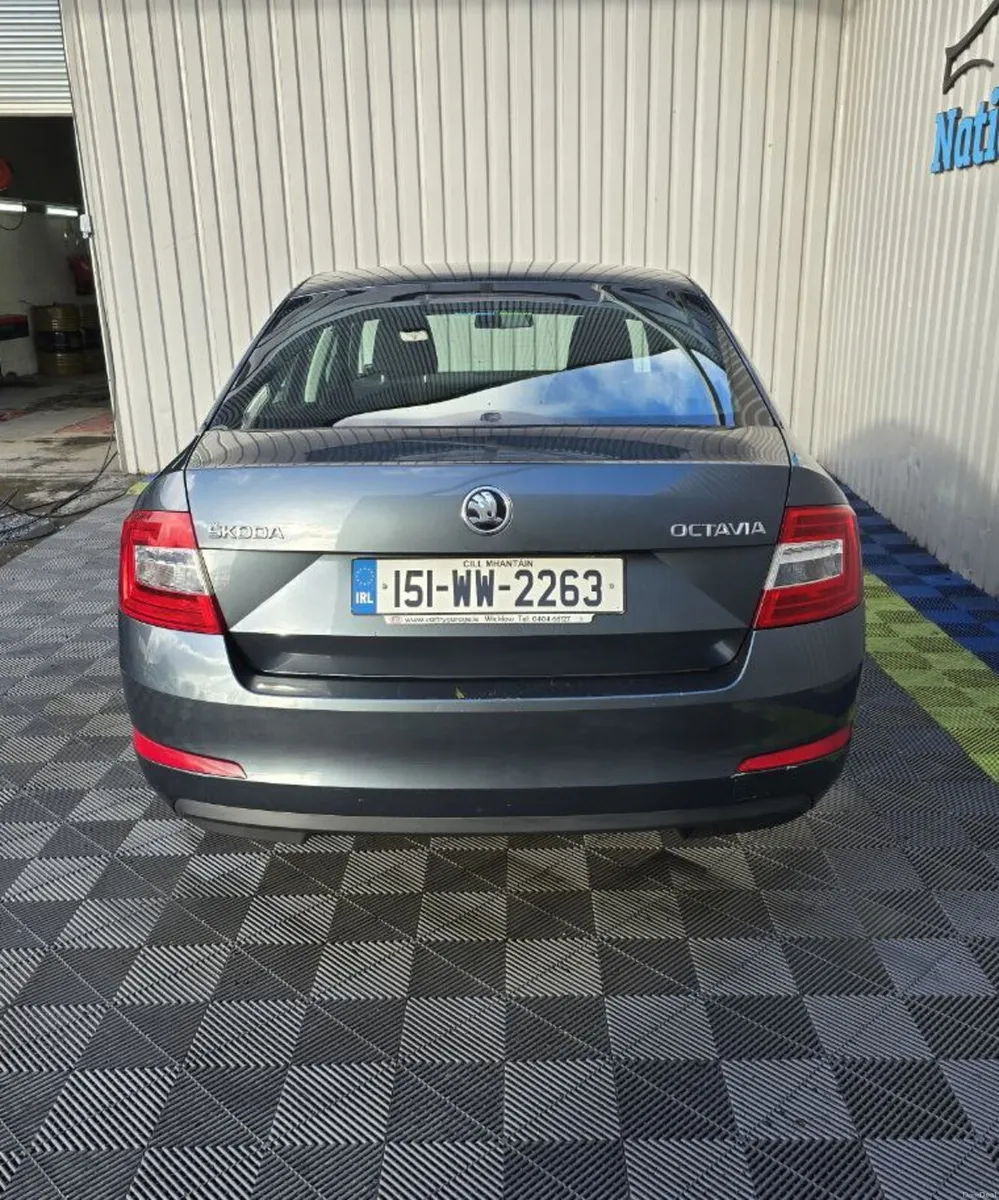 2015 Skoda Octavia 1.2 TSI Active - Image 4