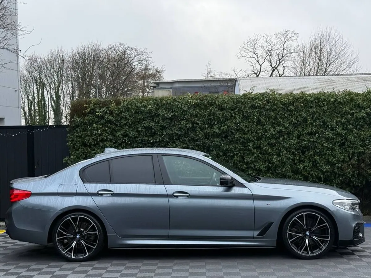 BMW 5-Series 523d M-SPORT COMPETITION 2.0 D // SUE - Image 2