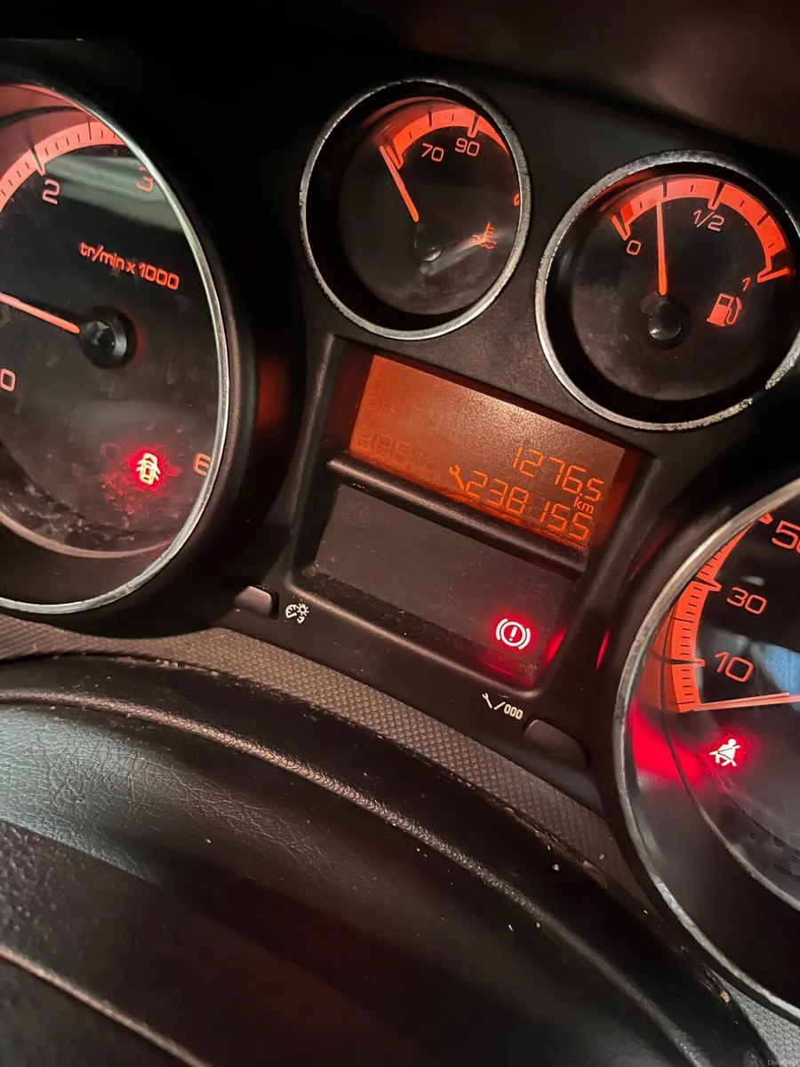 Peugeot 308 - Image 4