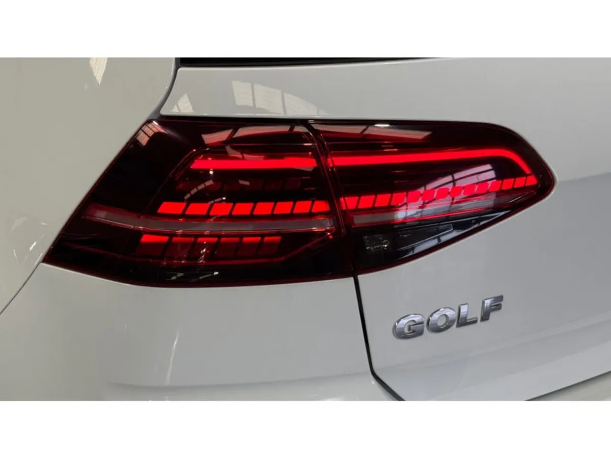 Volkswagen Golf Highline - Image 4