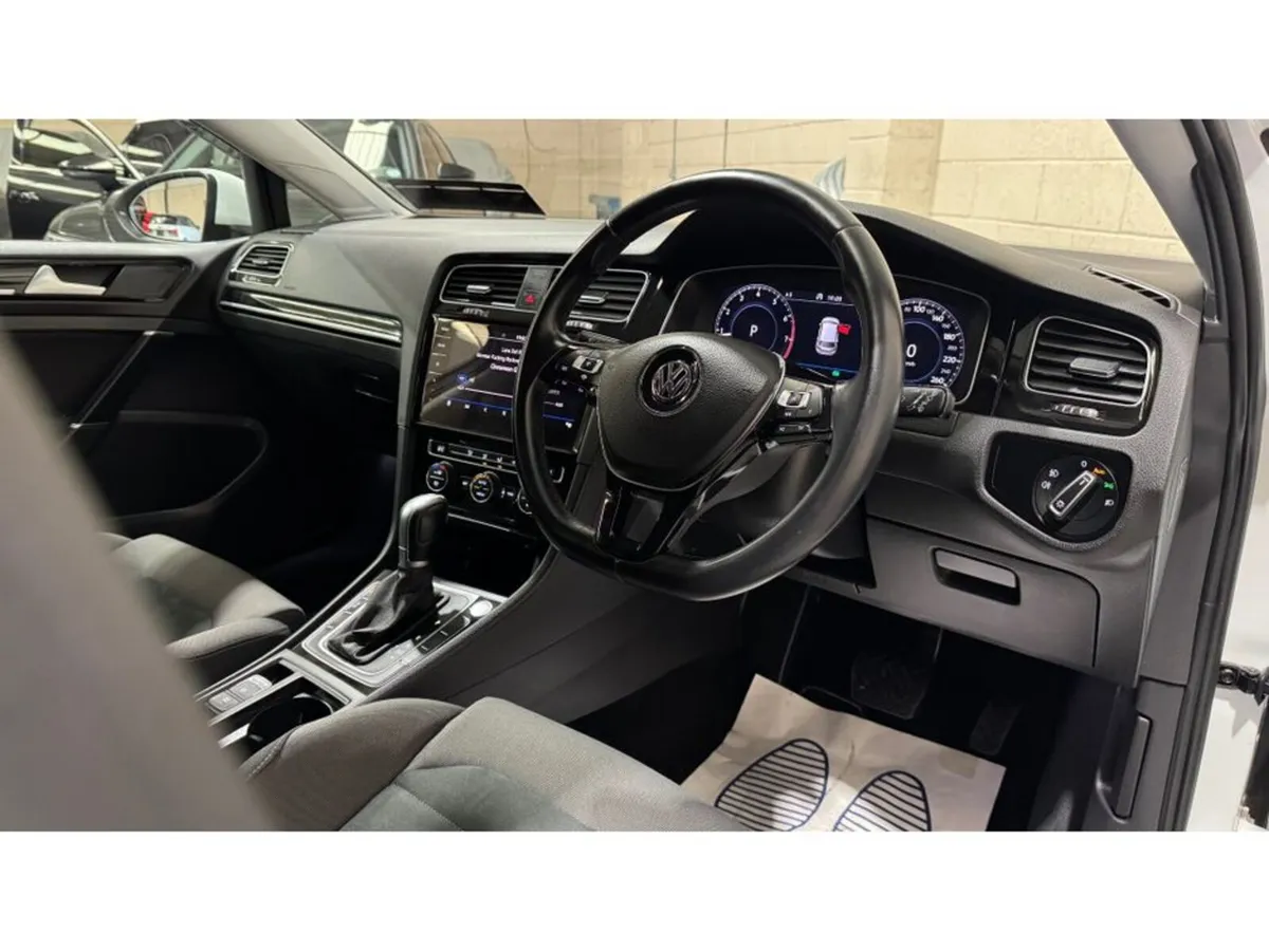 Volkswagen Golf Highline - Image 2