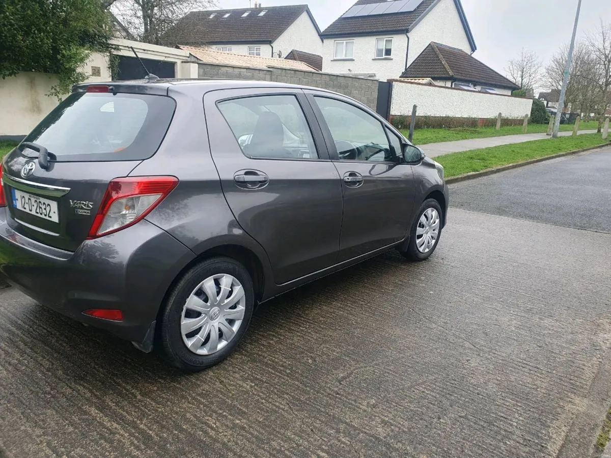 Toyota Yaris New NCT 1/27 - Image 2