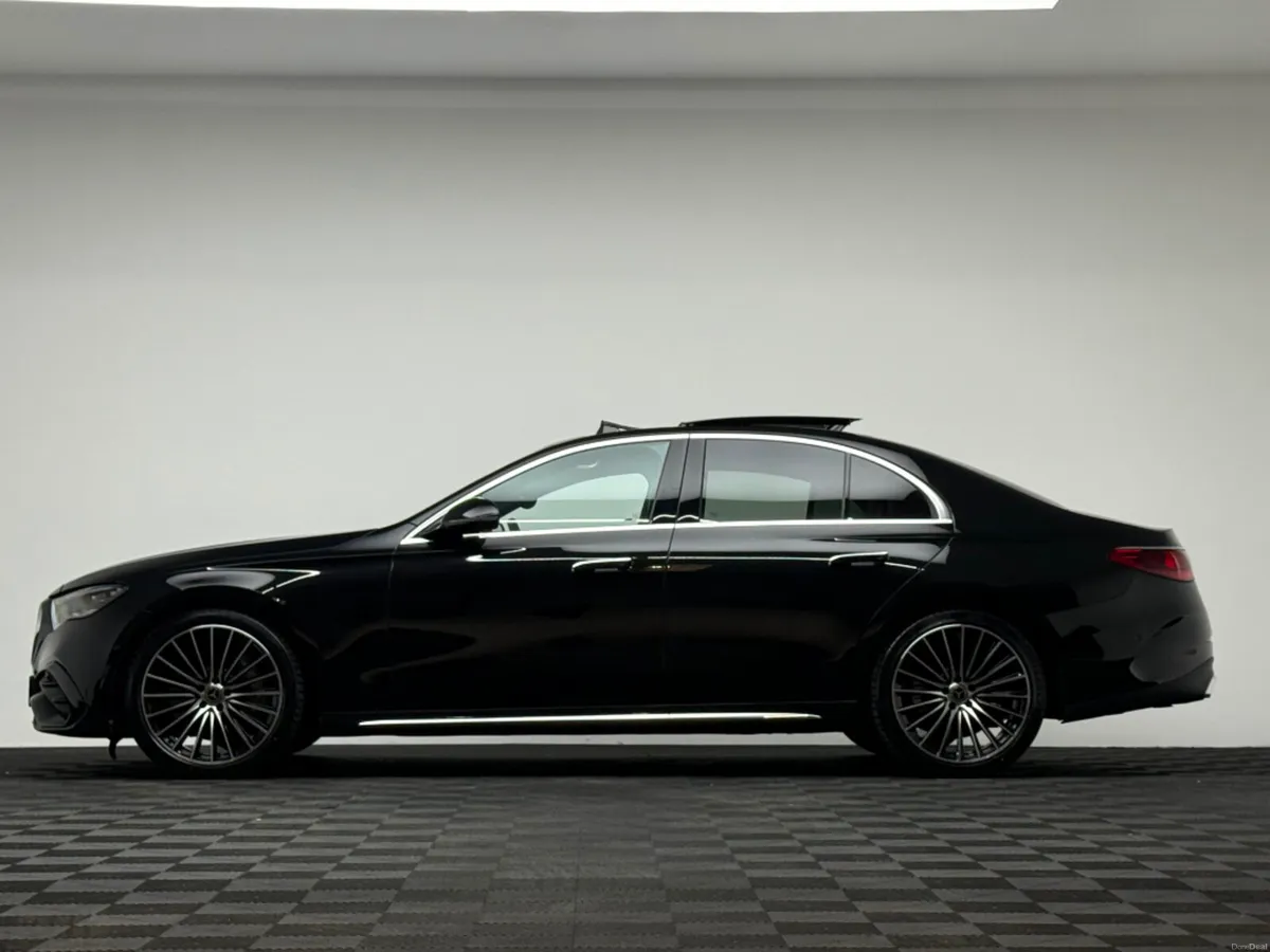 Mercedes-Benz E-Class E220D AMG LINE PREMIUM *PAN - Image 4
