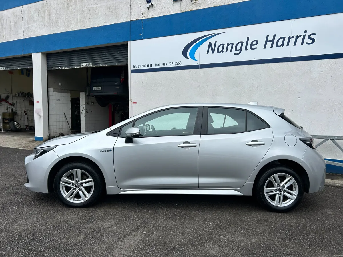 Toyota Corolla - Image 2