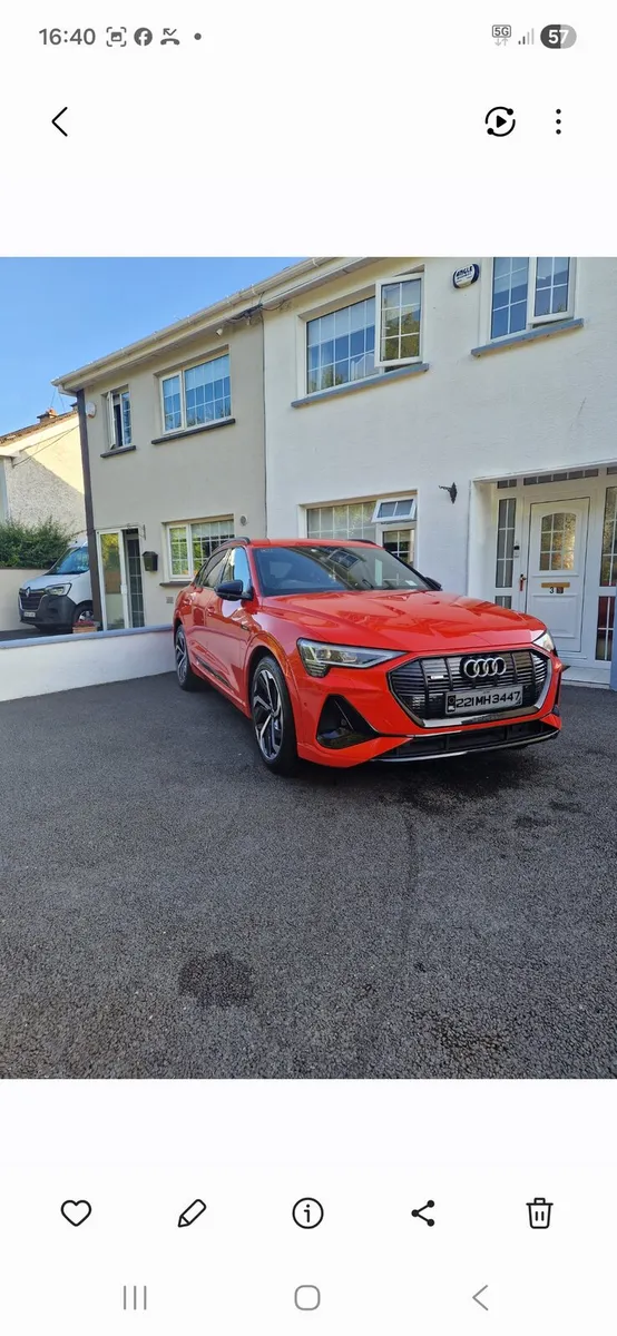 Audi Q4 etron 55 quattro sportback  black edition - Image 3