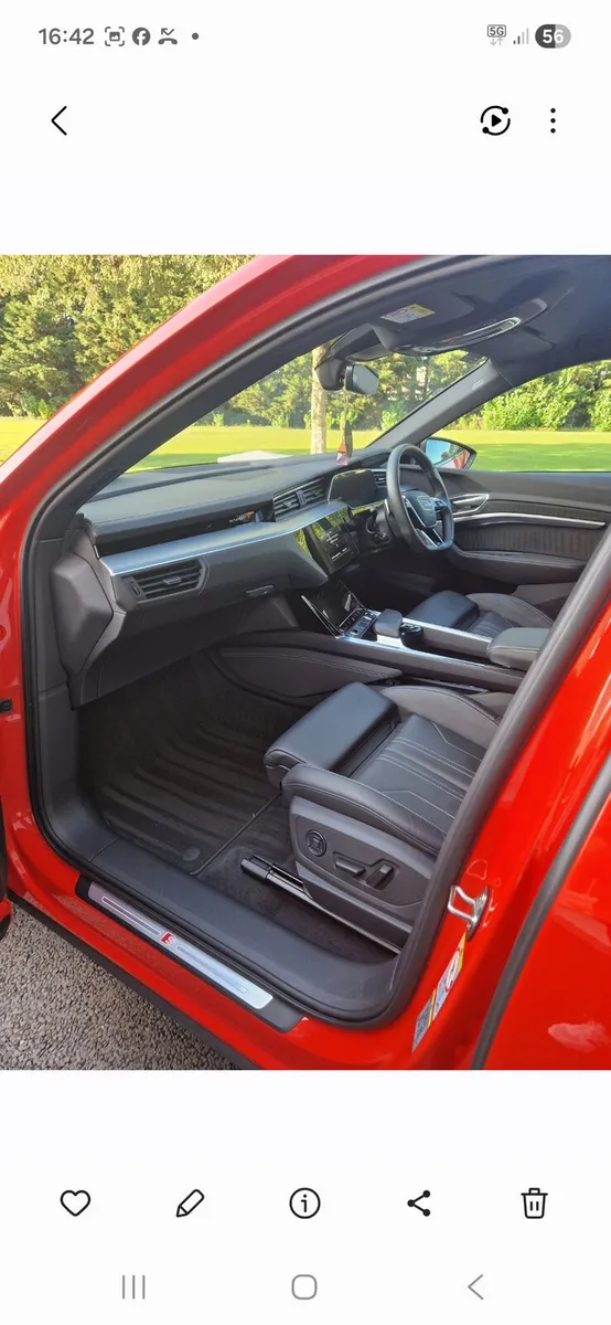 Audi Q4 etron 55 quattro sportback  black edition - Image 4