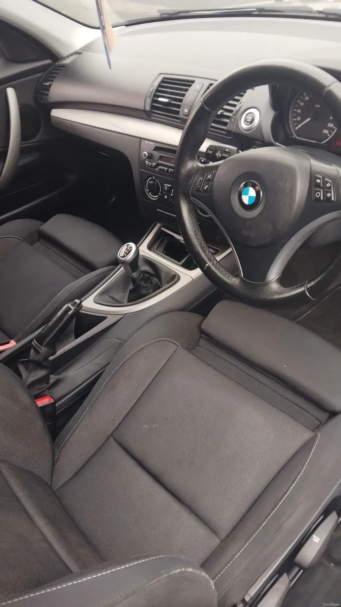 BMW 1-Series 2011 - Image 3