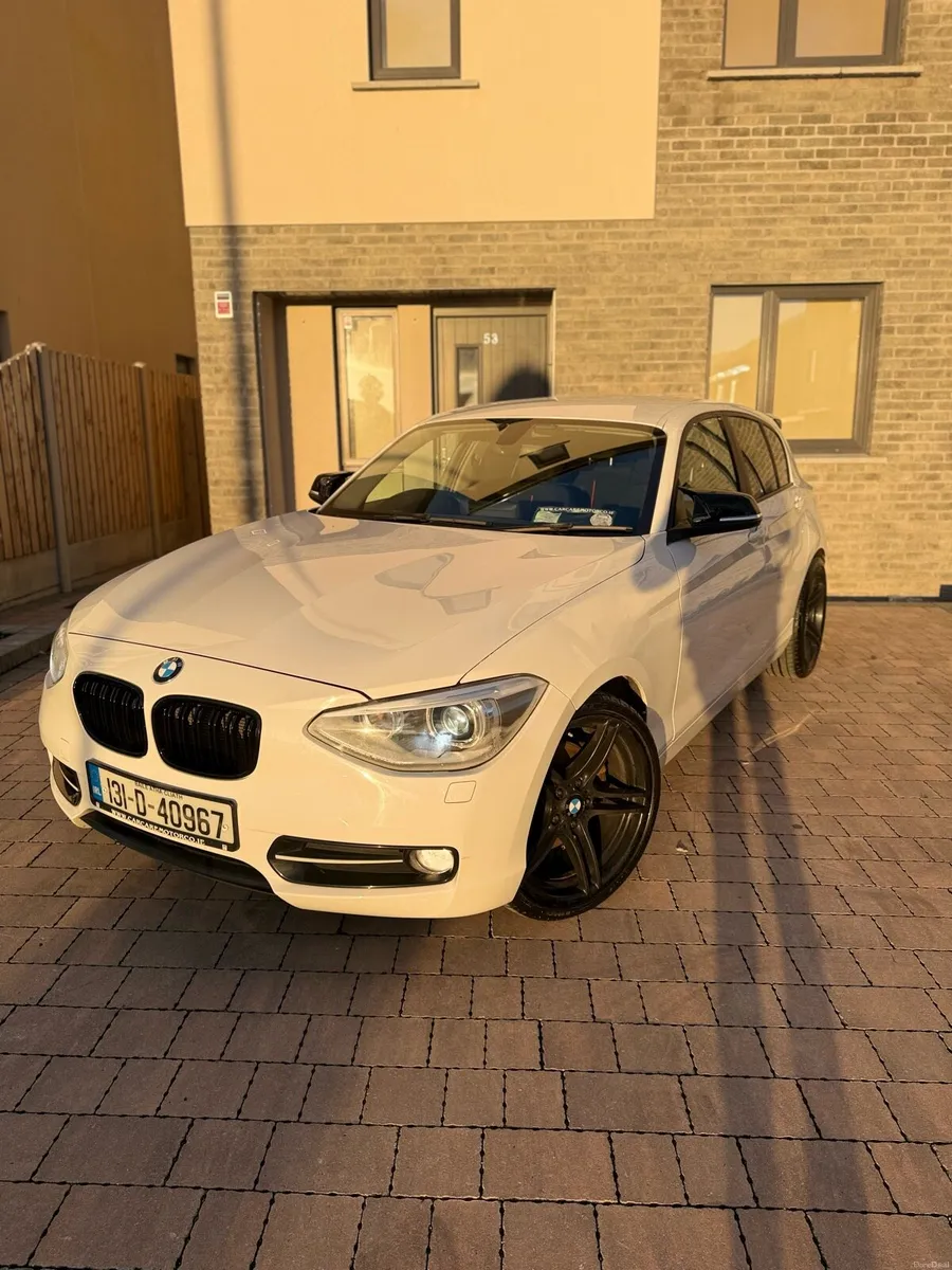 BMW 116i Automatic - Image 1