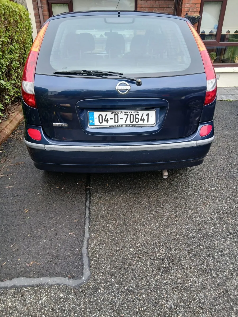 Nissan Almera Tino 2004 - Image 2