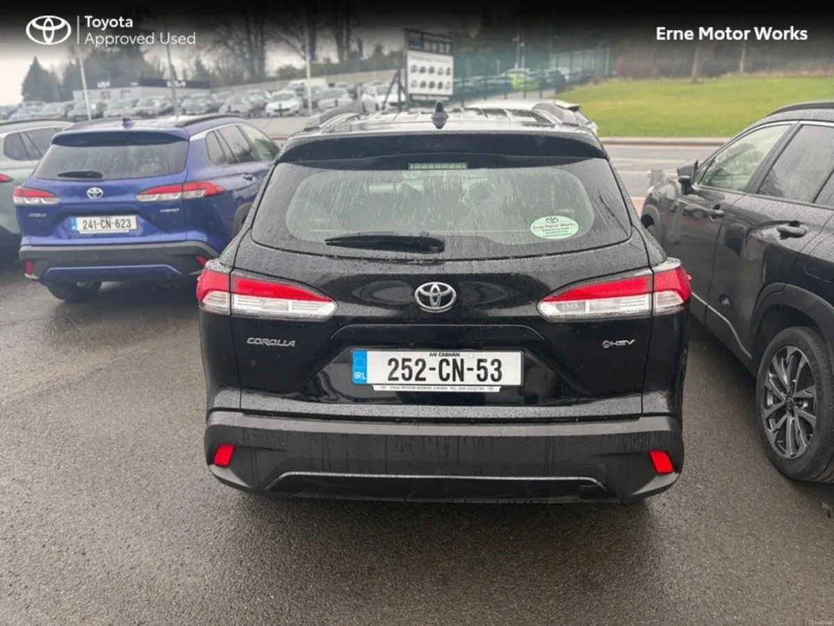 Toyota Corolla Cross COROLLA CROSS 1.8 LUNA - Image 3