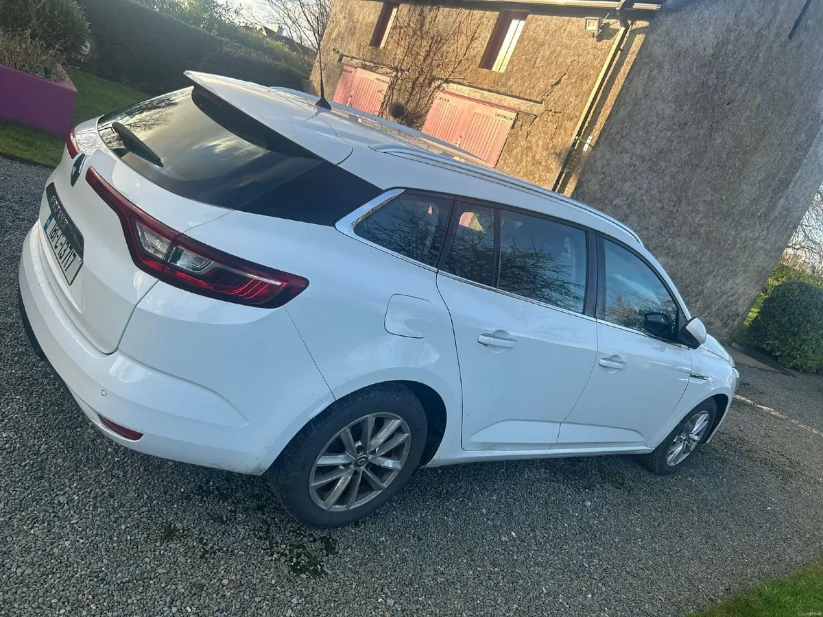 Renault Megane 2018 - Image 3