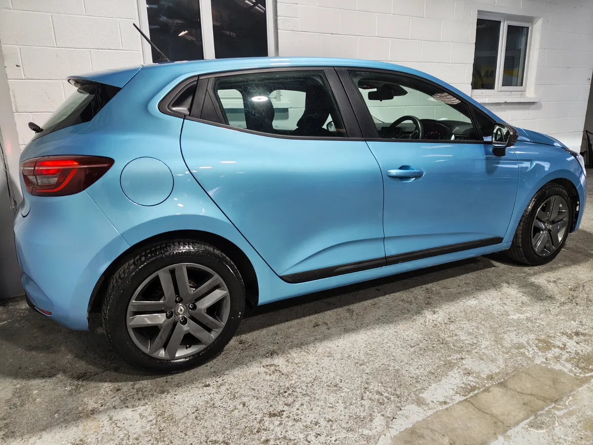 Renault Clio 2022 1.0 DYNAMIQUE 6 SPEED MODEL - Image 4