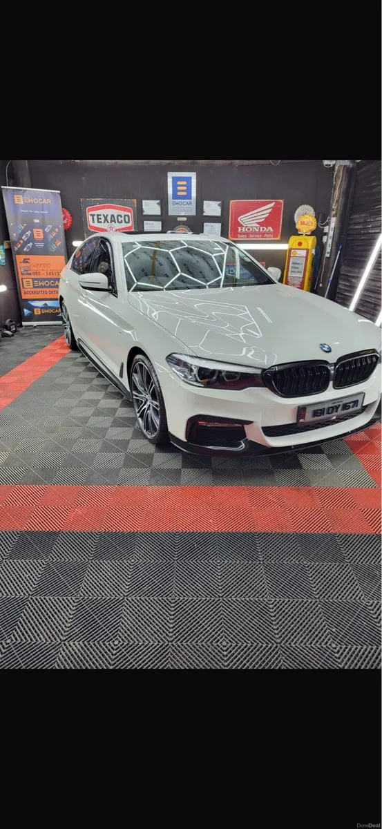 BMW 520 **sunroof model** - Image 2