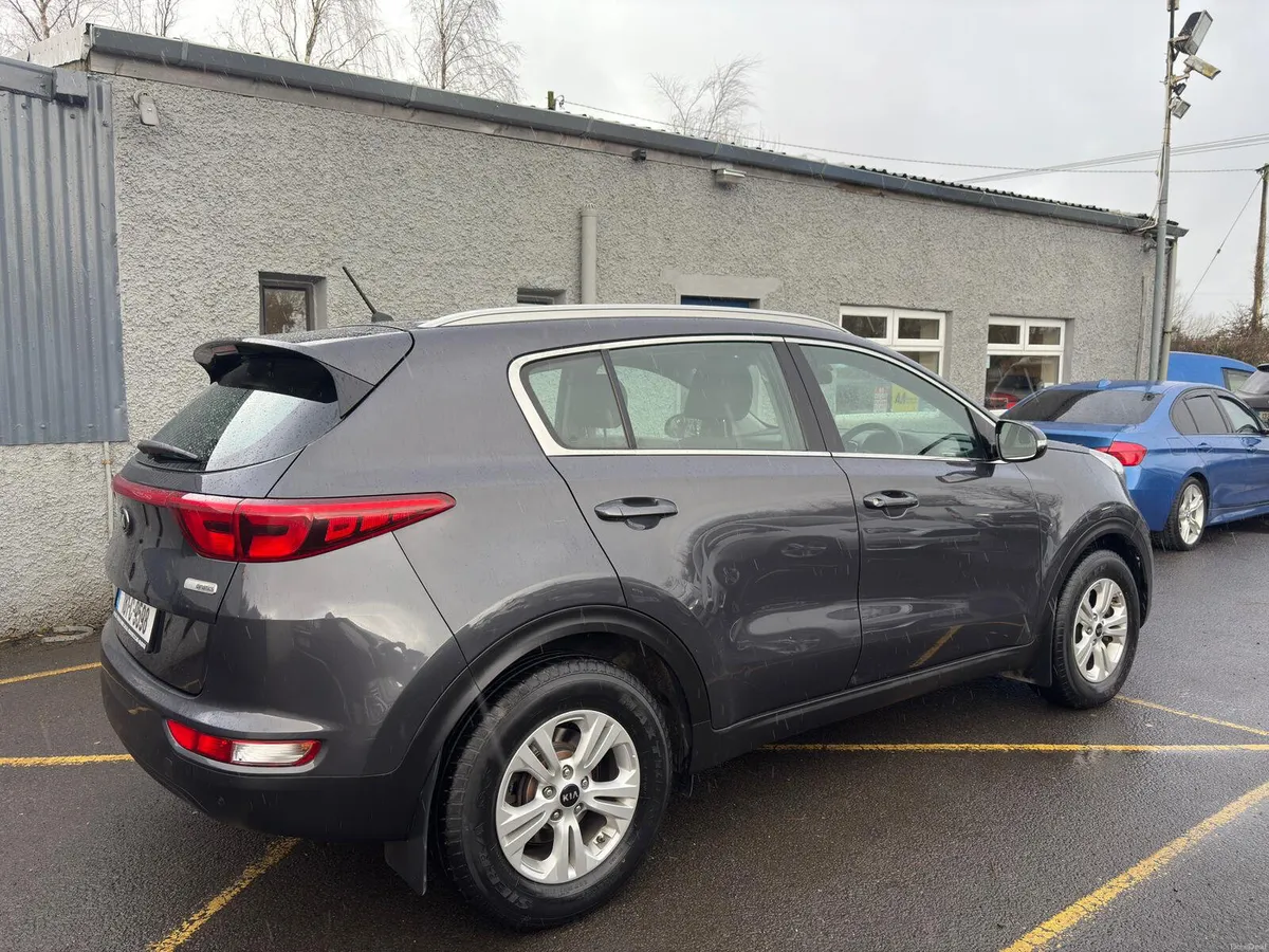 🔥 KIA SPORTAGE 2018 | 1.7 CRDi | 2 KEYS | JUST SE - Image 5