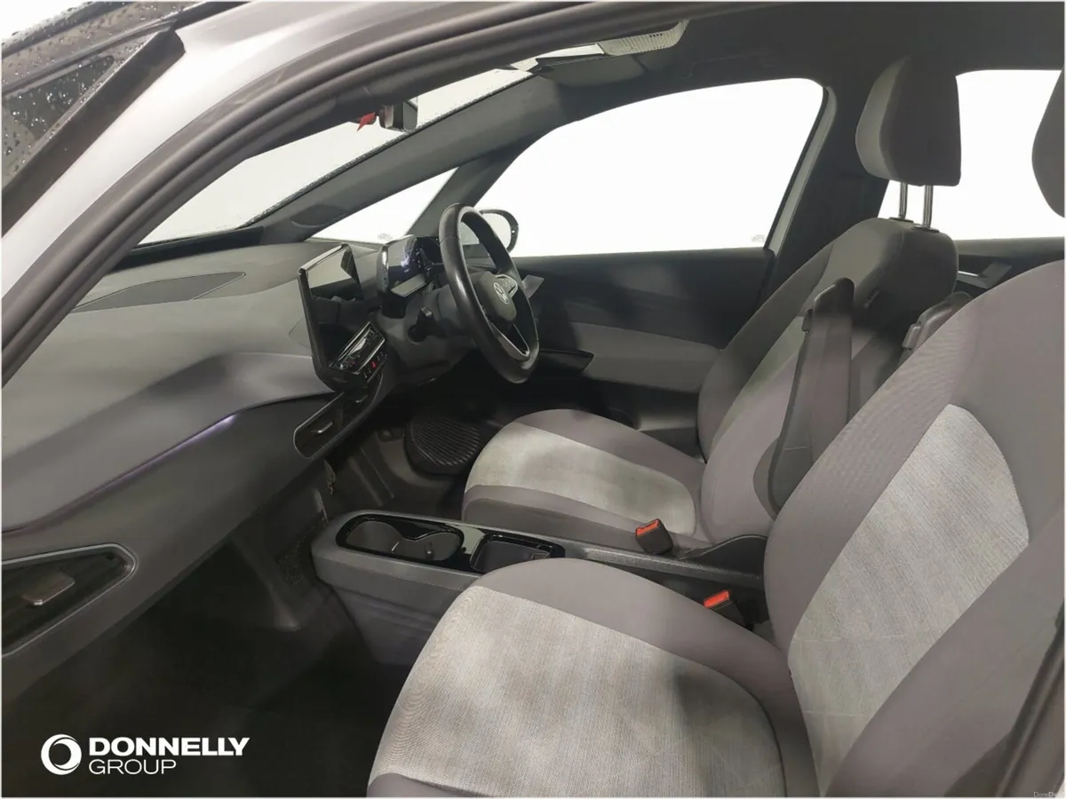 Volkswagen Id.3 Hatchback Life Pro - Image 2