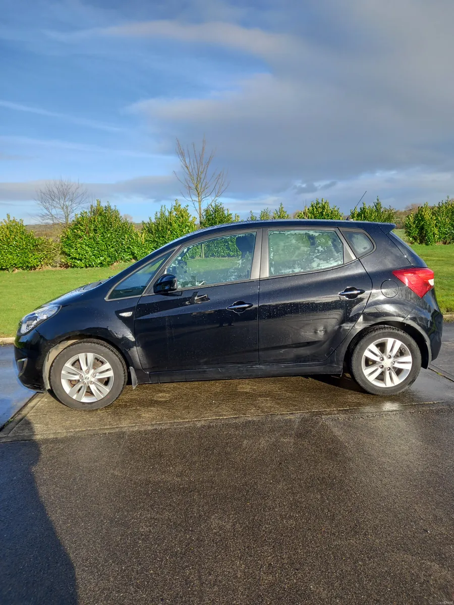 2015 Hyundai ix20 Automatic 1.6 Petrol - Image 1