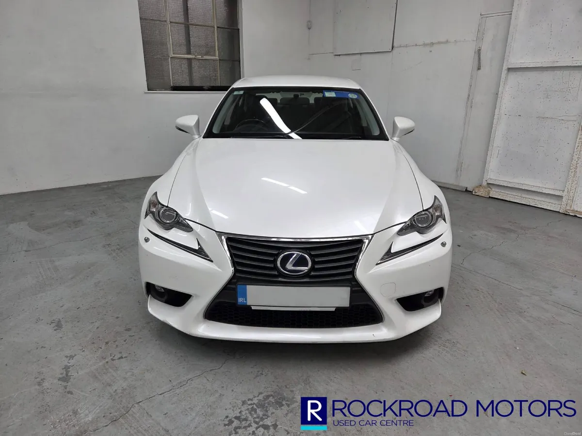 Lexus IS300h Eco,  2016 - Image 5