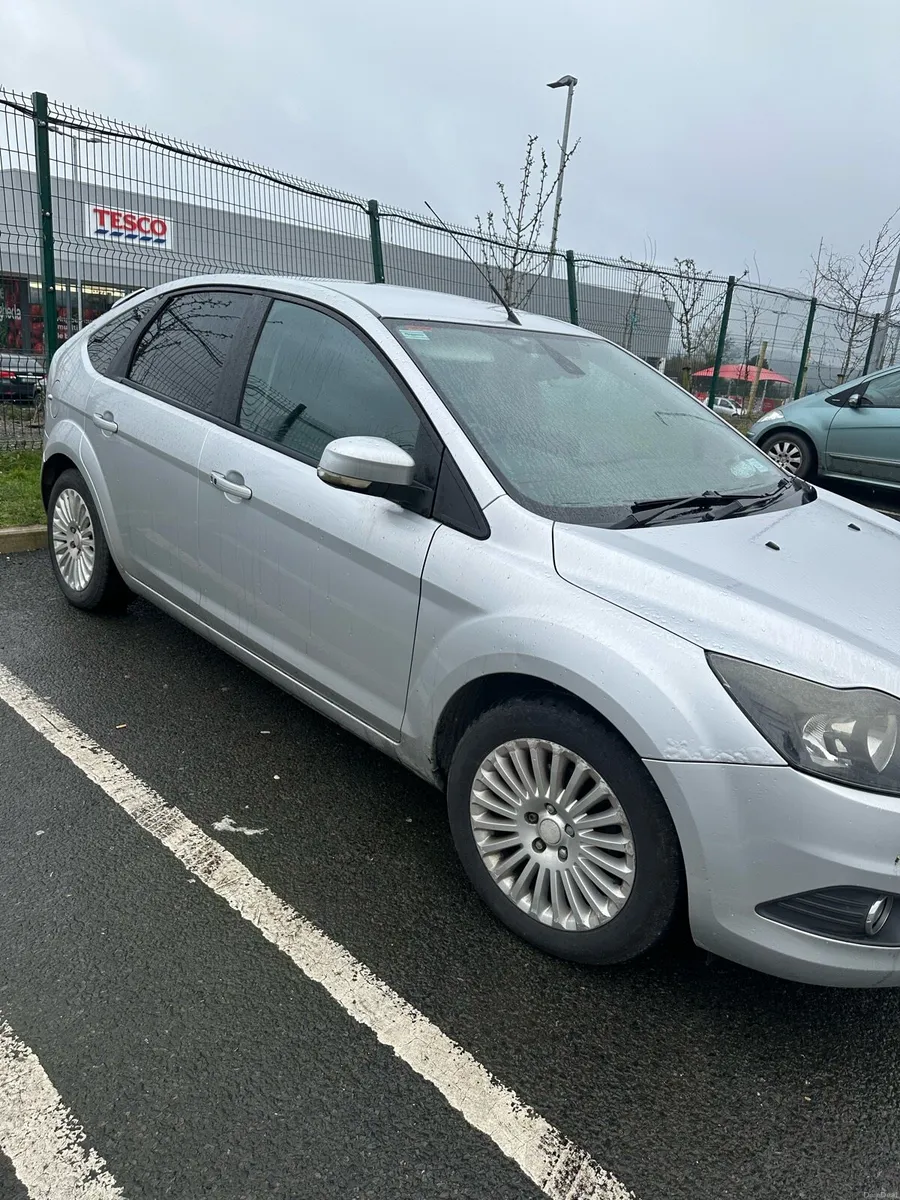 2010 Ford Focus Titanium for parts - Image 3