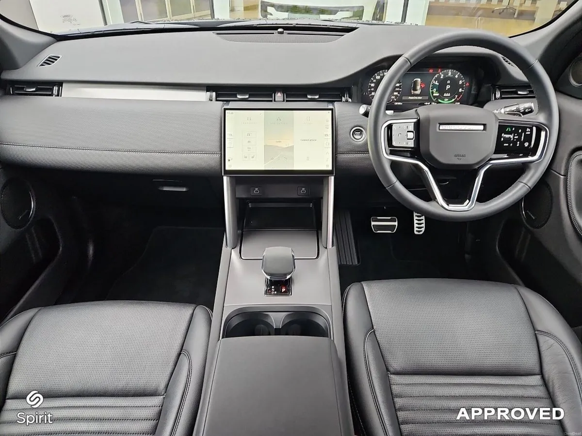 Land Rover Discovery Sport 1.5 PHEV R-Dynamic SE - Image 4