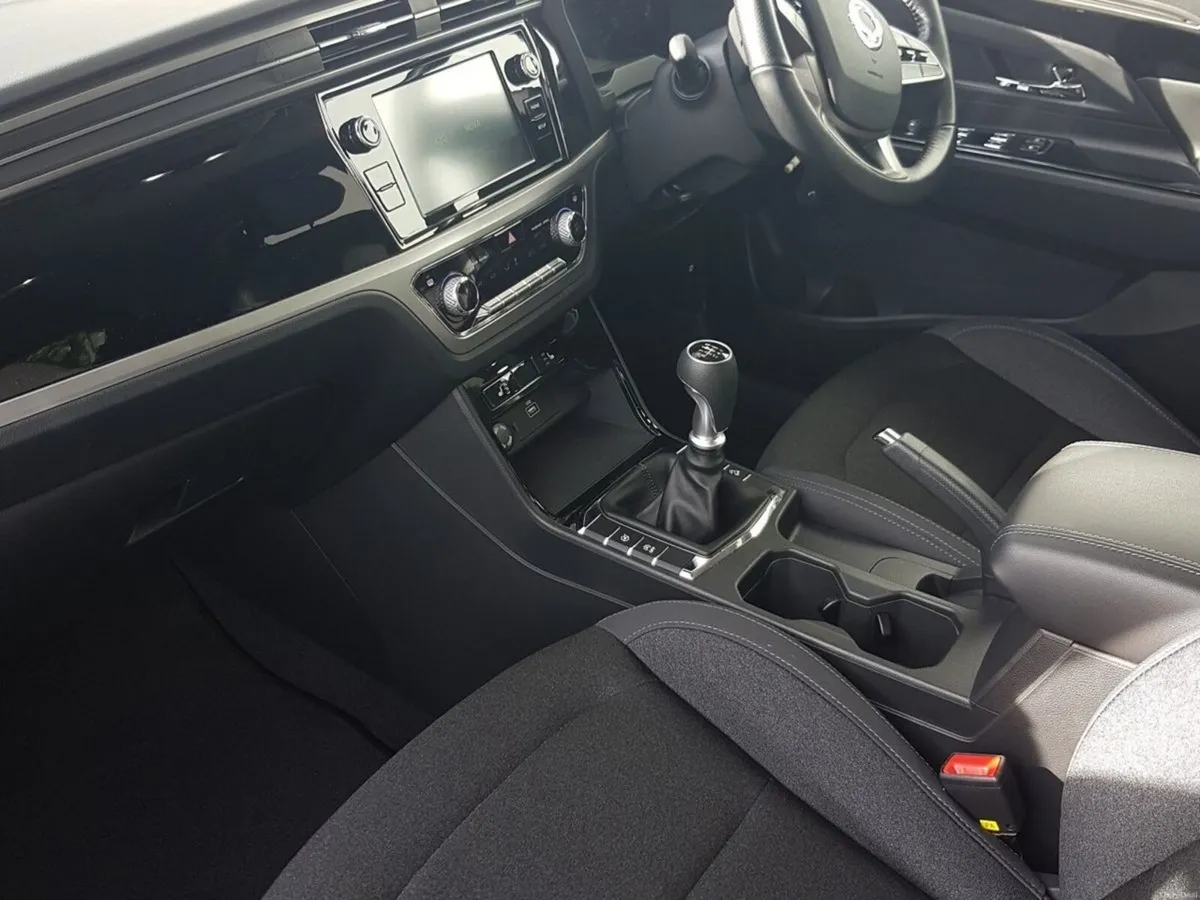 SsangYong Korando KORANDO 1.6 2WD VERY LOW KM'S - Image 4