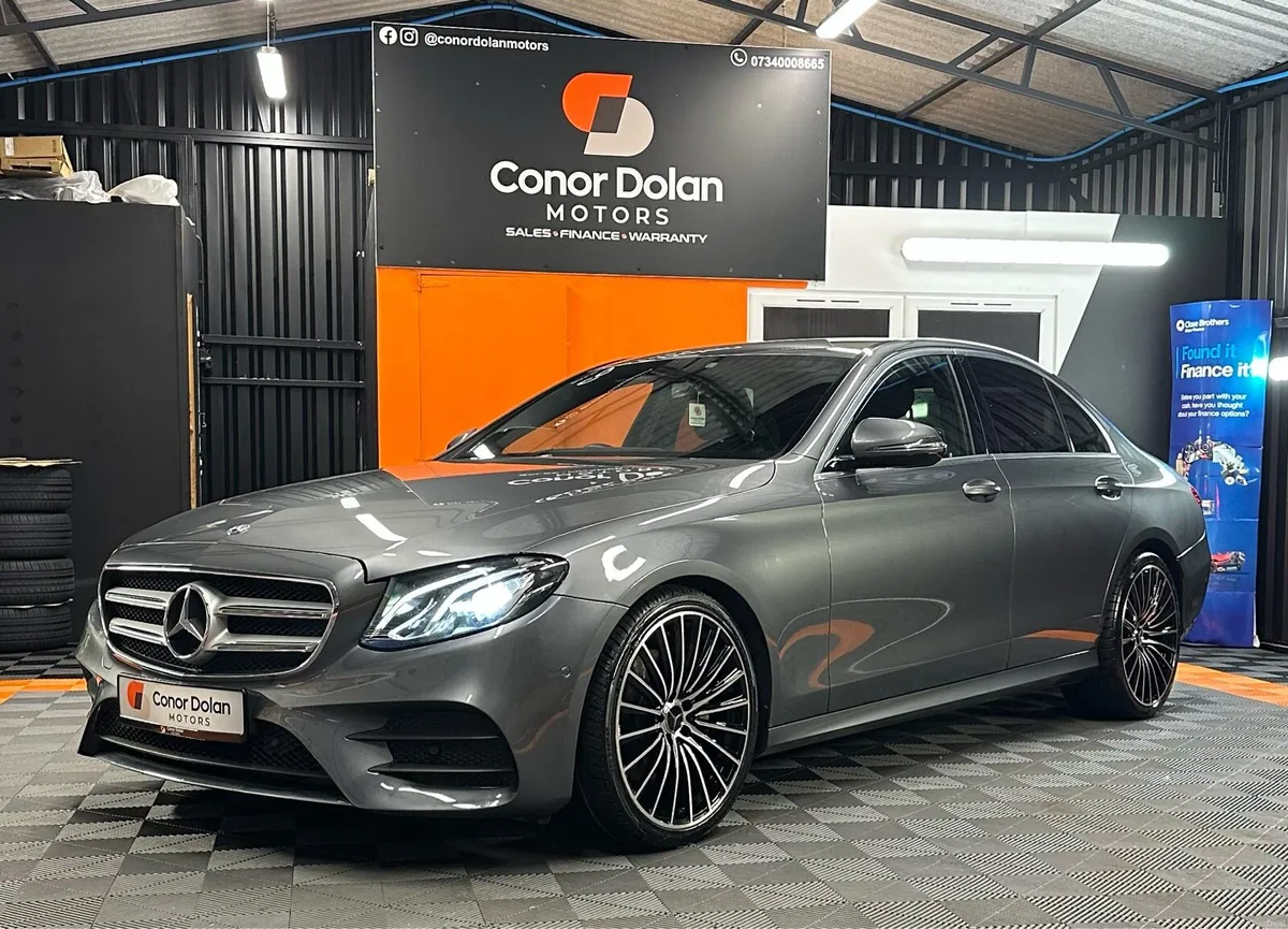 Mercedes-Benz E220 AMG Line - Image 2