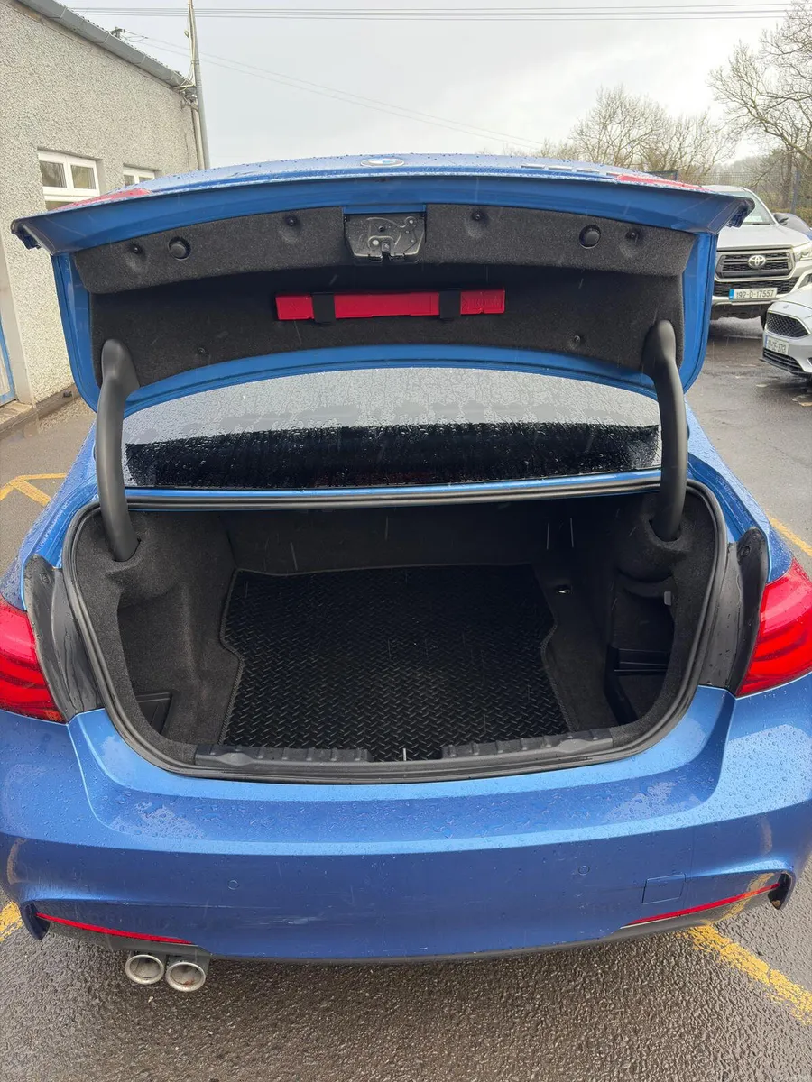 BMW 3-Series 2016 - Image 4