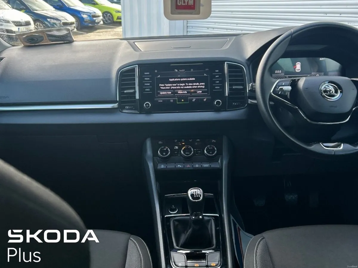 Skoda Karoq 2.0 TDI 115 BHP AMBITION ***WITH REVER - Image 2